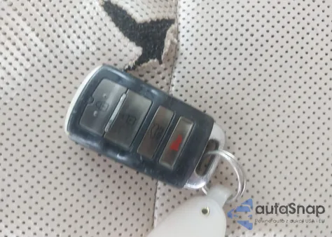 2014 Kia Cadenza Premium из США, поврежденный, VIN KNALN4D70E5120613